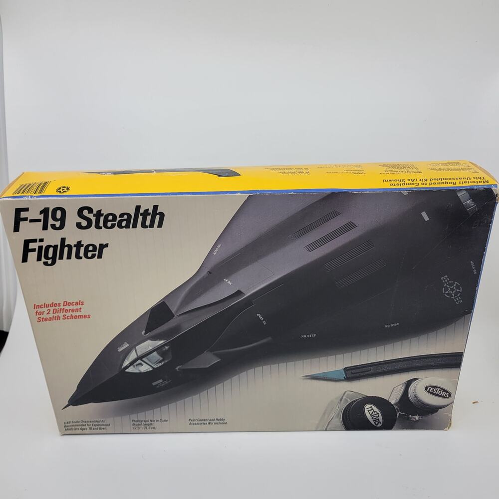 1986 Testors Italeri F-19 Stealth Fighter Jet 1/48 Model Kit